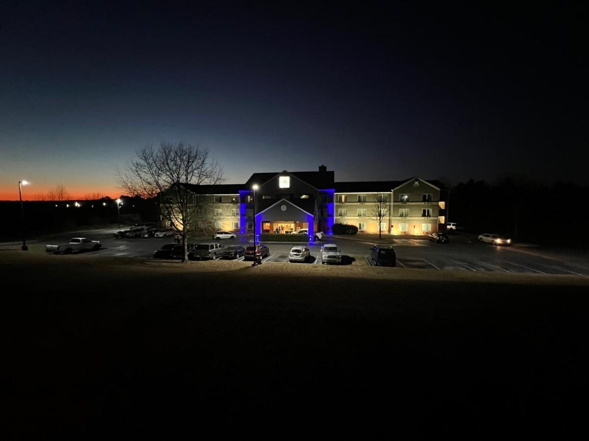 Budgetel Inns & Suites Fairfield Exterior foto